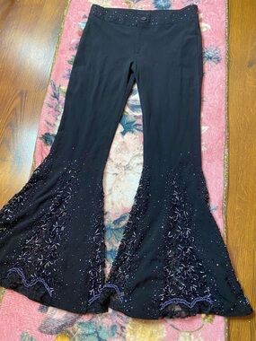 🌷 Black Embellished High Waist Flare Pants with Sequin Detail 🌷